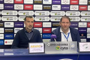 Καρσέδο: "Έγιναν πολλά, δεχθήκαμε τρία γκολ από λάθη/Δεν είμαι ευχαριστημένος..."