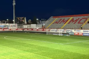 Βλέπει και τοποθετείται 