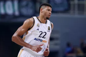 «Καραδοκεί για τον Ταβάρες ο Παναθηναϊκός AKTOR»