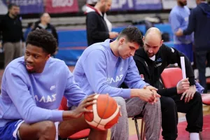 Στο ΣΕΦ ο Σλούκας - Βλέπει την πρώτη προπόνηση του Σπανούλη στην Εθνική