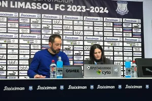 Ματσίν/ "Δεχτήκαμε γκολ σε φάση με φάουλ στον Βαλμπουενά"