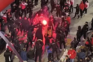 Καυτή... ατμόσφαιρα έξω από το "Αμμόχωστος-Επιστροφή" (Φώτος & Βίντεο Kerkida)