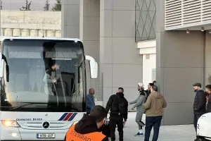 Η άφιξη του Απόλλωνα (Φώτος)