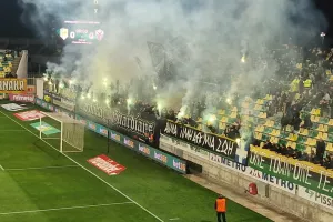 Είσοδος... pyroshow από τους Guardians (βίντεο kerkida)