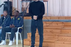 Μακρής/"Βίωσα τον ρατσισμό στην Αγγλία" (βίντεο/φώτος)