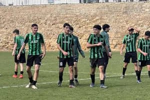 Μαυροπράσινη μεγάλη νίκη
