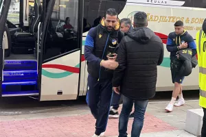 Η άφιξη του ΑΠΟΕΛ (Φώτος)