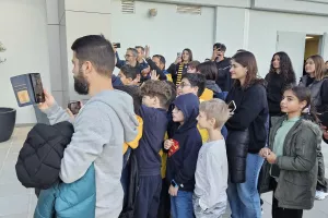 Θ’ Δημοτικό Σχολείο Καψάλου/«Το πρώτο Χάδι»