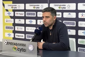 Ο Απόστολος, ο Πρόεδρος και ο Legend