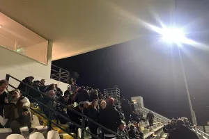 (Δόξα-ΑΠΟΕΛ) Γέμισε η κεντρική κερκίδα (Βίντεο/Φώτος)