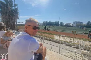 (ΦΩΤΟ Kerkida) Κύπρο ακόμη o Κόσκελα και στα... γήπεδα 