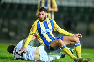 Ντβάλι: Ένας αντί-σταρ που ξεχωρίζει 