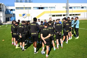 Καταλήγει στις πιο σίγουρες επιλογές 