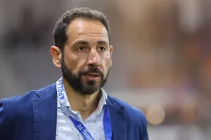 Ματσίν/"Ελπίζω αυτή η πίεση να μην επηρεάσει αρνητικά την ομάδα και να βοηθήσει..."