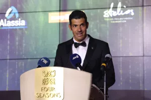 Χρήματα για δέκα συναθλητές του μάζεψε ο Παύλος Κοντίδης μέσα από το Gala Dinner «TowardsParis»