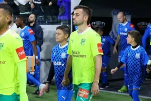 Απόλλων - ΑΕΚ: Στα μπλε η πρόκριση με ανατροπή... Σάντος-Μάρκες! (φώτος)