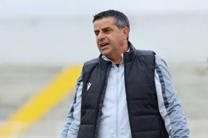 Ολυμπιακός - Α. Νάπα: "Χ"αμένο έδαφος ο Τακτακαλάς, ο Μπατζώνης έδωσε βαθμό στους φιλοξενούμενους