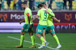 ΑΕΚ-Απόλλων: Έσπασε... το αήττητο του Μπεν Σιμόν!