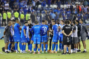 Δεν το έκανε και πρέπει να το κάνει… 
