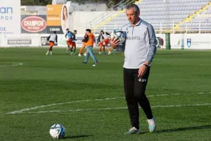 Εθνικός-Καρμιώτισσα: Το έφερε τούμπα... με Καμπρέρα και Λίπσκι! (Φώτος)