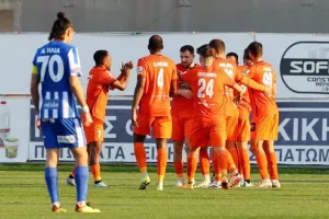 Εθνικός-Καρμιώτισσα: Το έφερε τούμπα... με Καμπρέρα και Λίπσκι! (Φώτος)