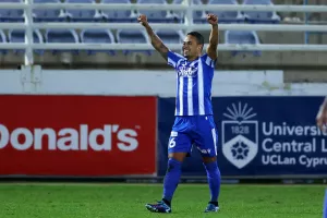 Όχι ένα αλλά δυο… πρώτη φορά στην καριέρα του! 