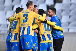 ΑΠΟΕΛ-Καρμιώτισσα: Ξέσπασε στο Β’ ημίχρονο και κράτησε το +4