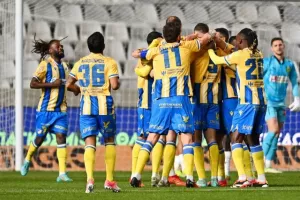 ΑΠΟΕΛ - ΑΕΚ: Ματσάρα με τέσσερα γκολ, έντονες συγκινήσεις και "Χ"ωρίς νικητή (Φώτος)