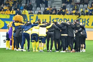 ΑΕΛ-ΑΠΟΕΛ: "Χ"ωρίς νικητή και... συγκατοίκηση στην κορυφή (Φώτος)