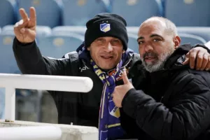 ΑΠΟΕΛ - ΑΕΚ: Ματσάρα με τέσσερα γκολ, έντονες συγκινήσεις και "Χ"ωρίς νικητή (Φώτος)