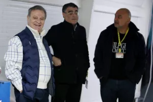 ΑΠΟΕΛ - ΑΕΚ: Ματσάρα με τέσσερα γκολ, έντονες συγκινήσεις και "Χ"ωρίς νικητή (Φώτος)