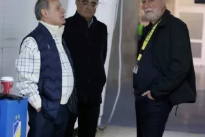 ΑΠΟΕΛ - ΑΕΚ: Ματσάρα με τέσσερα γκολ, έντονες συγκινήσεις και "Χ"ωρίς νικητή (Φώτος)