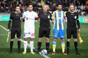 ΑΠΟΕΛ - ΑΕΚ: Ματσάρα με τέσσερα γκολ, έντονες συγκινήσεις και "Χ"ωρίς νικητή (Φώτος)