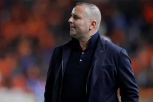 ΑΠΟΕΛ - ΑΕΚ: Ματσάρα με τέσσερα γκολ, έντονες συγκινήσεις και "Χ"ωρίς νικητή (Φώτος)