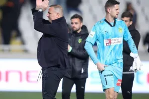 ΑΠΟΕΛ - ΑΕΚ: Ματσάρα με τέσσερα γκολ, έντονες συγκινήσεις και "Χ"ωρίς νικητή (Φώτος)