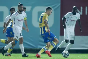 Δόξα-ΑΠΟΕΛ: Πήρε την... ουσία και την πρωτιά (Φώτος)