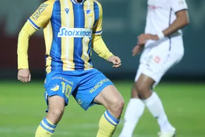Δόξα-ΑΠΟΕΛ: Πήρε την... ουσία και την πρωτιά (Φώτος)