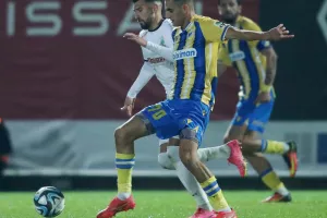 Δόξα-ΑΠΟΕΛ: Πήρε την... ουσία και την πρωτιά (Φώτος)