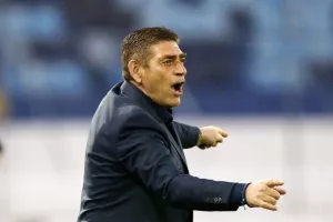 Κουβέντα και με Παντελίδη