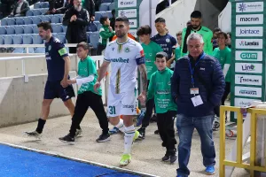 Ομόνοια-ΑΕΖ: Πρόκριση με τριάρα και δοκιμές (φώτος)