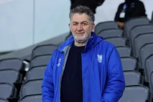 Απόλλων - ΑΕΛ: Ντέρμπι με τα ΟΛΑ του και... γαλάζια πρόκριση! (Φώτος)