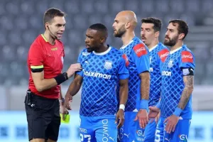 Απόλλων - ΑΕΛ: Ντέρμπι με τα ΟΛΑ του και... γαλάζια πρόκριση! (Φώτος)