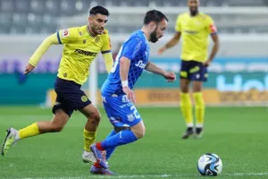 Απόλλων - ΑΕΛ: Ντέρμπι με τα ΟΛΑ του και... γαλάζια πρόκριση! (Φώτος)
