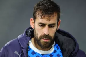 Απόλλων - ΑΕΛ: Ντέρμπι με τα ΟΛΑ του και... γαλάζια πρόκριση! (Φώτος)