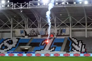 Απόλλων - ΑΕΛ: Ντέρμπι με τα ΟΛΑ του και... γαλάζια πρόκριση! (Φώτος)