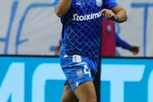 Απόλλων - ΑΕΛ: Ντέρμπι με τα ΟΛΑ του και... γαλάζια πρόκριση! (Φώτος)