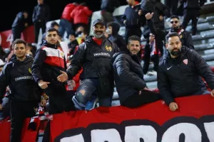 (Φωτορεπορτάζ) Ο κόσμος της Νέας Σαλαμίνας στο "Αμμόχωστος"