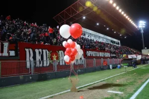 Νέα Σαλαμίνα - Πάφος: Παφίτικη... ραψωδία (Φώτος)