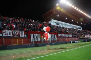 Νέα Σαλαμίνα - Πάφος: Παφίτικη... ραψωδία (Φώτος)