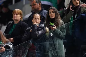 Ομόνοια - Ανόρθωση: Πράσινη ανατροπή με "μαέστρο" Μπεζούς"! (Φώτος)